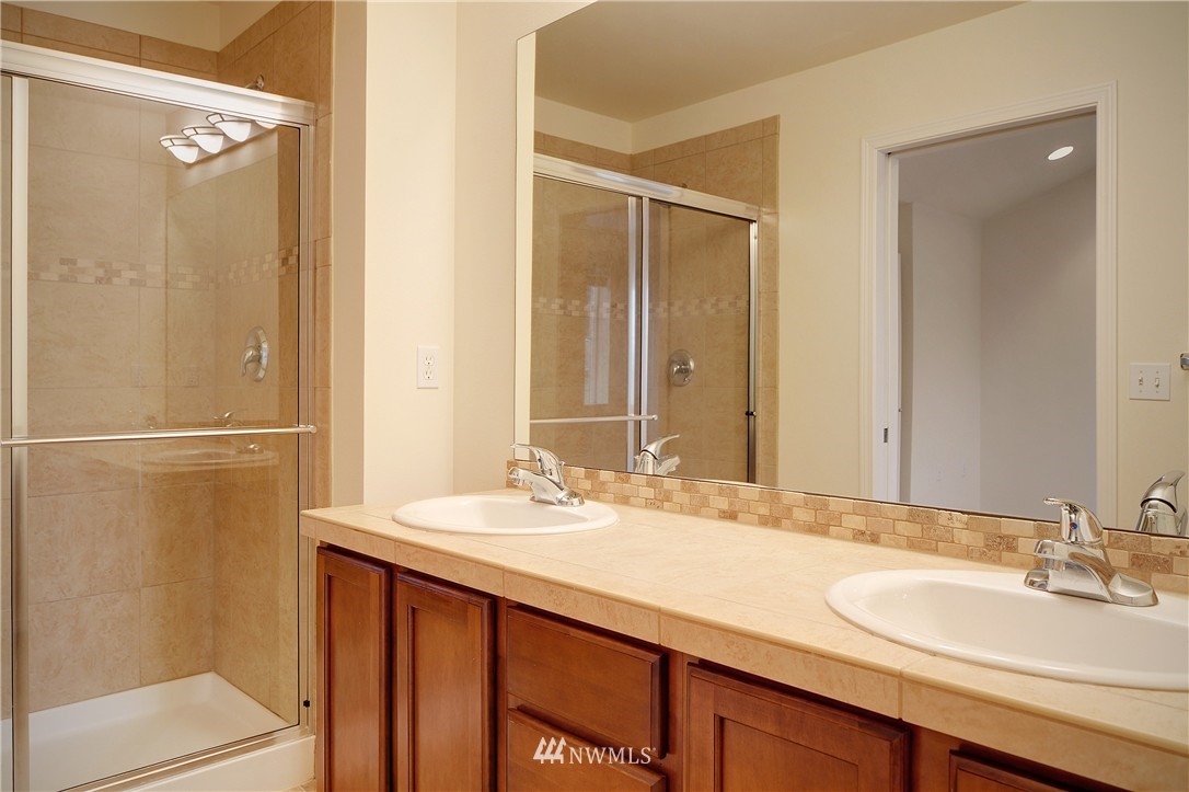 15 164th Street Southwest, Unit J3 Bothell, WA 98012 - Photo 10 of 15