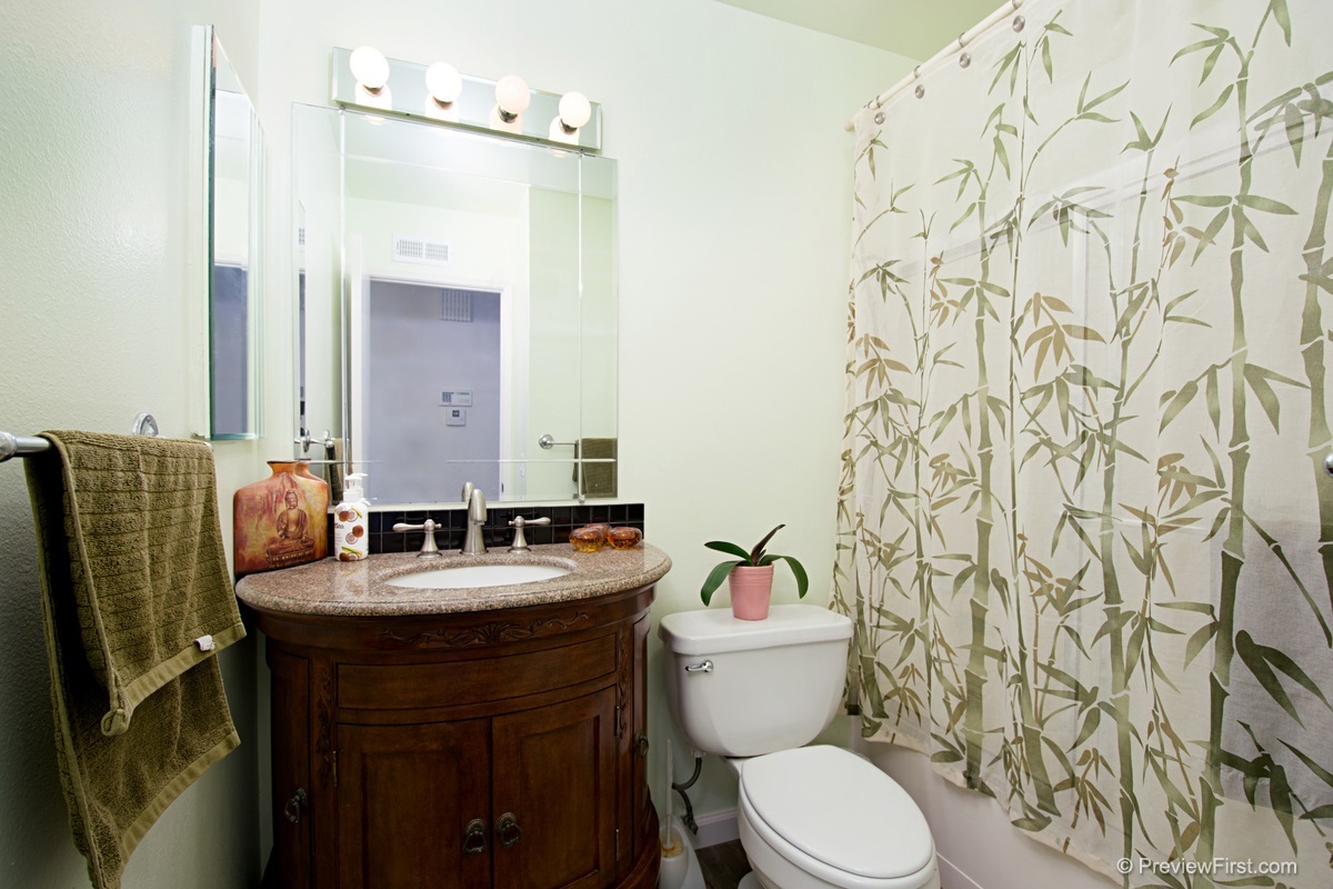 1721 Greentree Road Encinitas, CA 92024 - Photo 22 of 25