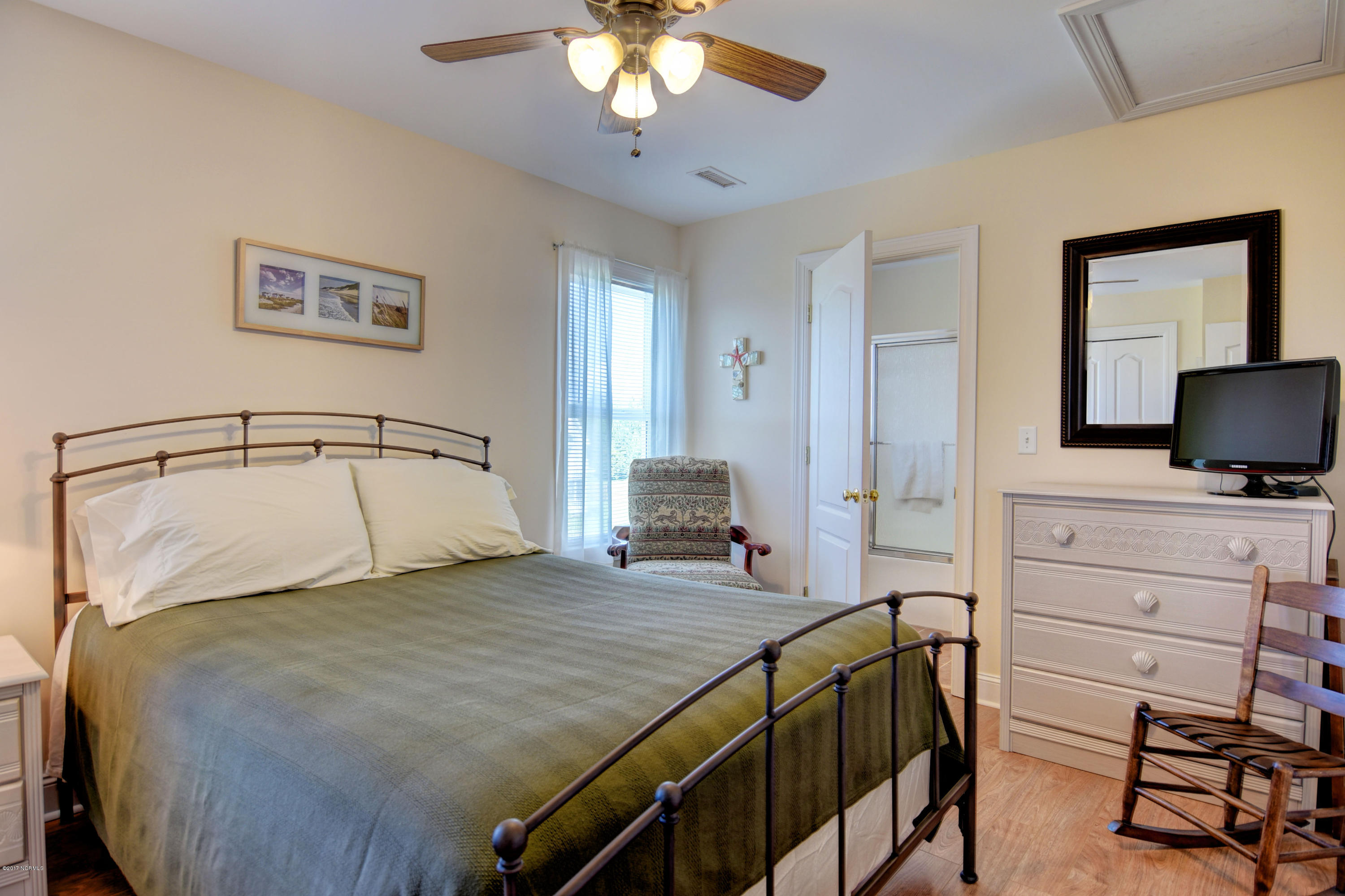 134 Heron Cove Road Hampstead, NC 28443 - Photo 16 of 30 134 Heron Cove Rd Hampstead NC-print-017