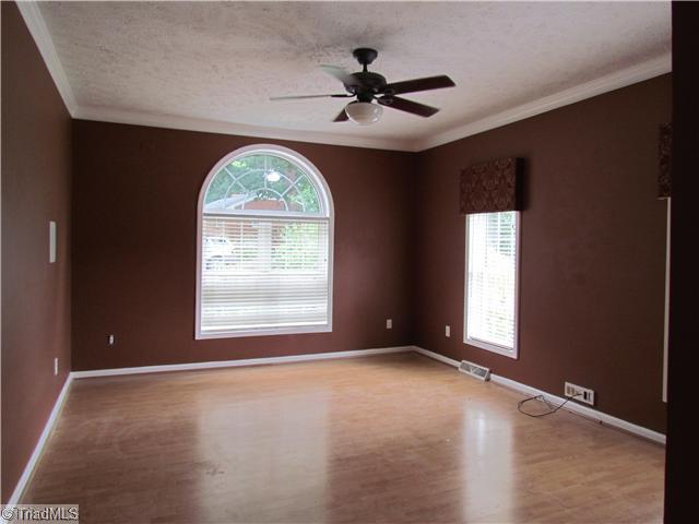 5867 Stanley Huff Road Summerfield, NC 27358 - Photo 5 of 16 Den/Family/Great Room.