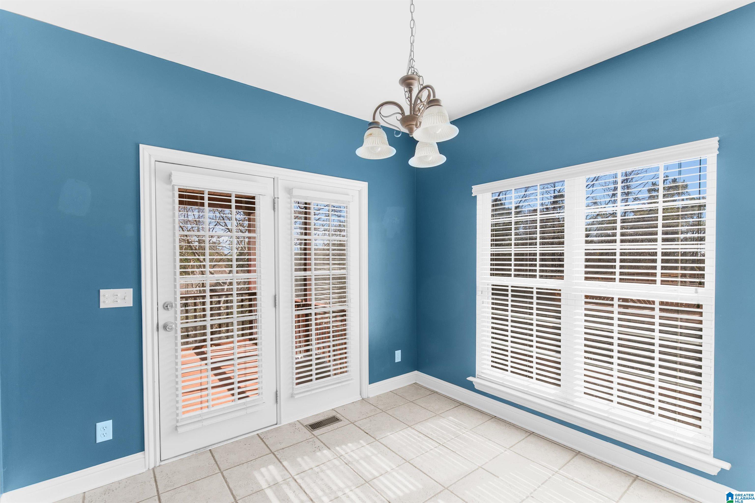 566 White Stone Way Birmingham, AL 35226 - Photo 9 of 31