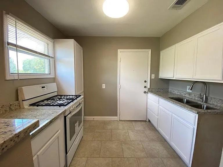 6504 Prosper Street Dallas, TX 75209 - Photo 10 of 19