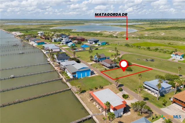 a picture of a tennis court