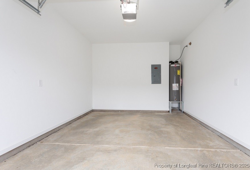 905 Kingscote Drive Fayetteville, NC 28314 - Photo 22 of 30 a view of an empty room