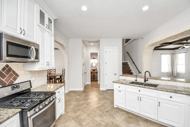 $3,200 | 160 Forest Trace Lane, Willis, TX 77378