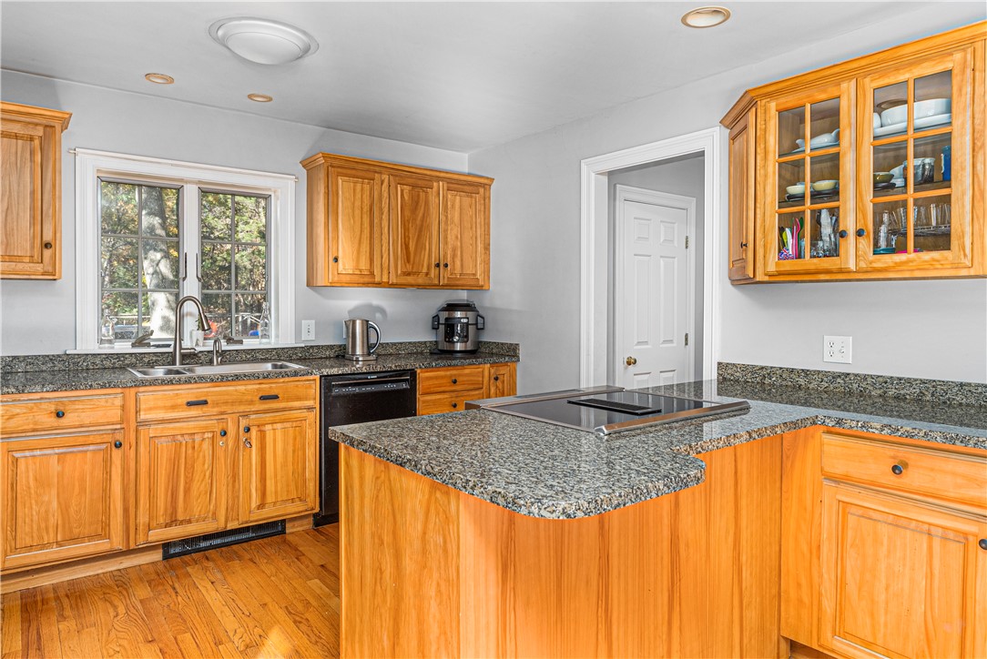 761 North Main Road Jamestown, RI 02835 - Photo 11 of 39 Plenty of Storage