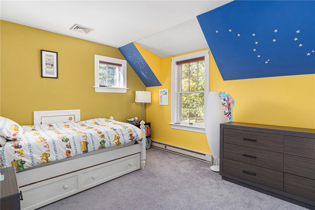 761 North Main Road Jamestown, RI 02835 - Photo 21 of 39 Second Bedroom