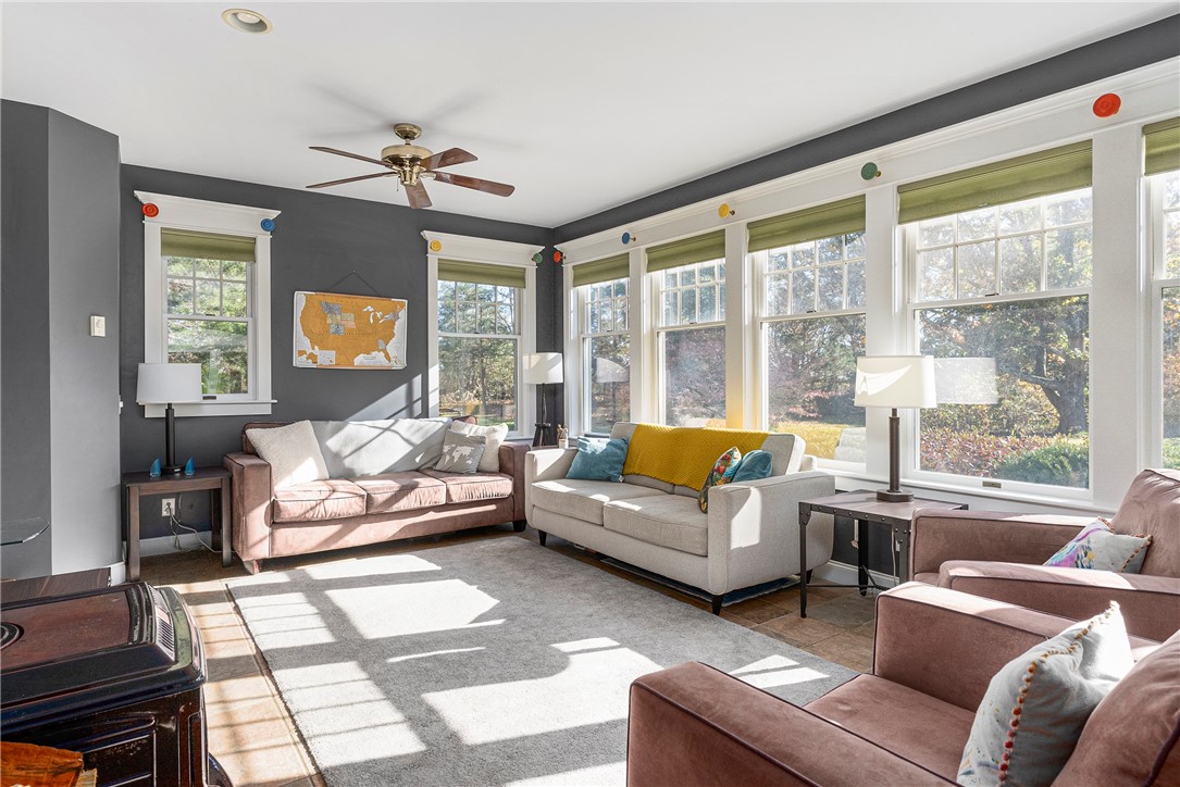 761 North Main Road Jamestown, RI 02835 - Photo 6 of 39 Walls of Windows