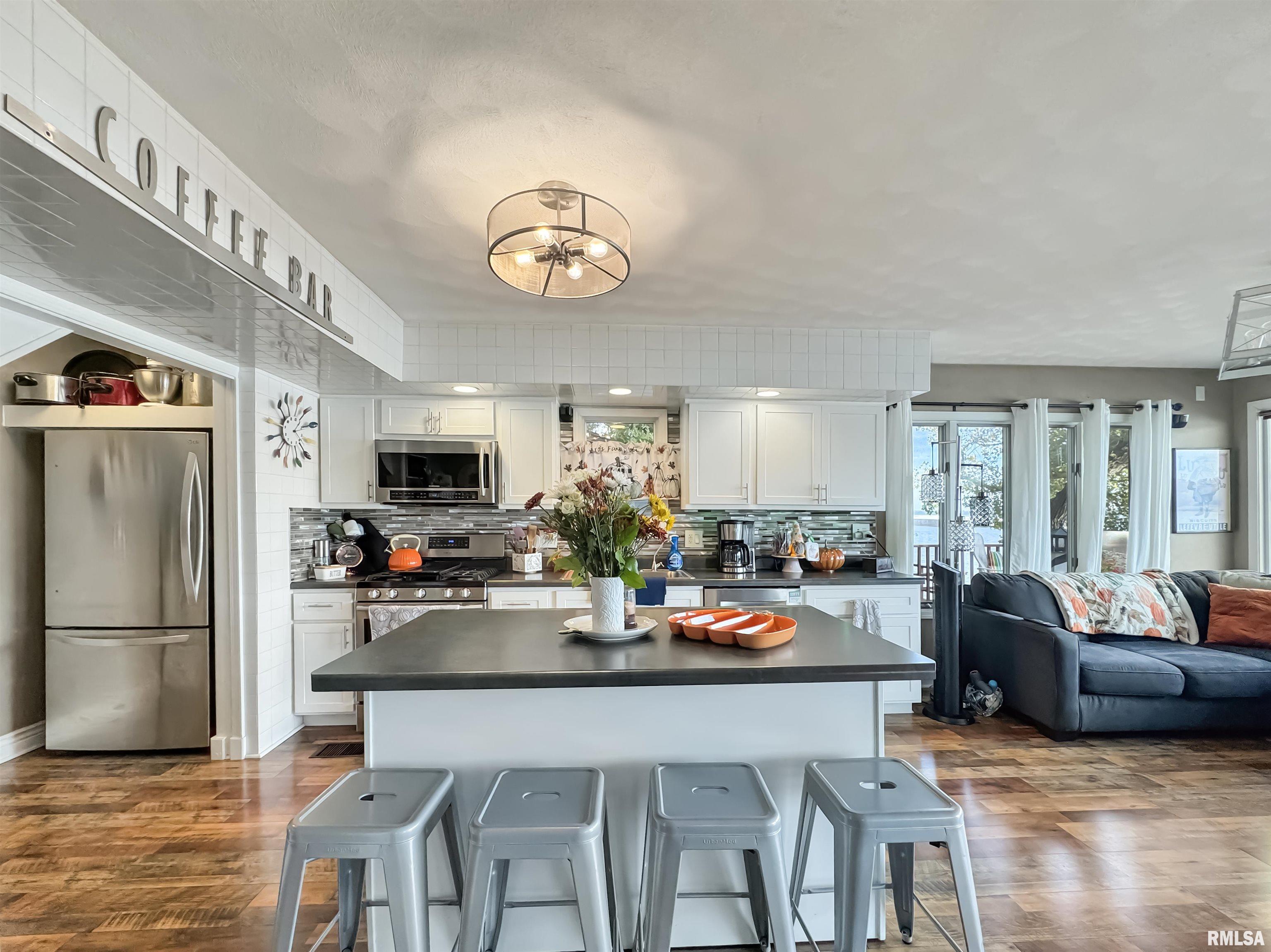 4218 North Galena Road Peoria, IL 61611 - Photo 14 of 62