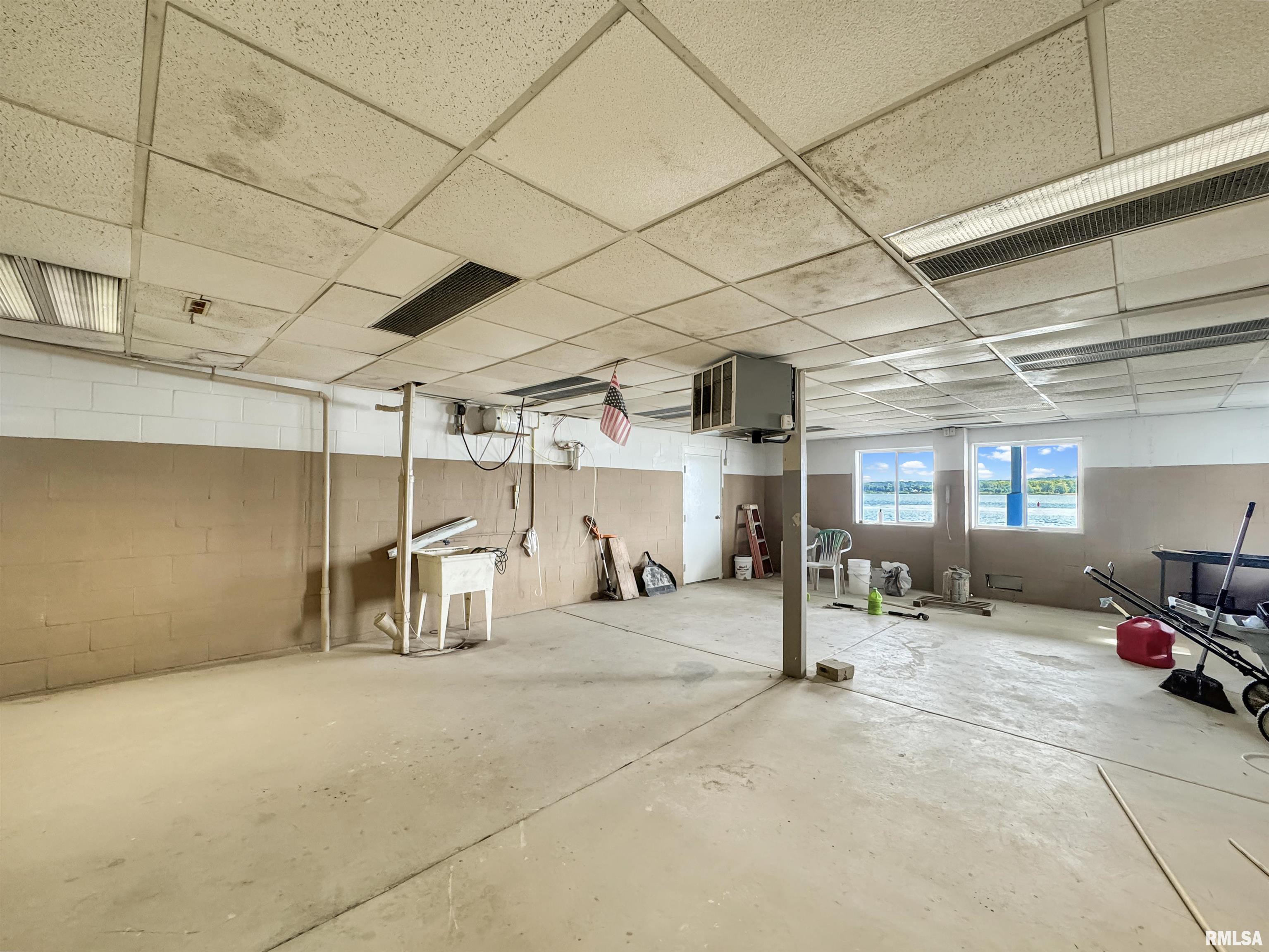 4218 North Galena Road Peoria, IL 61611 - Photo 32 of 62