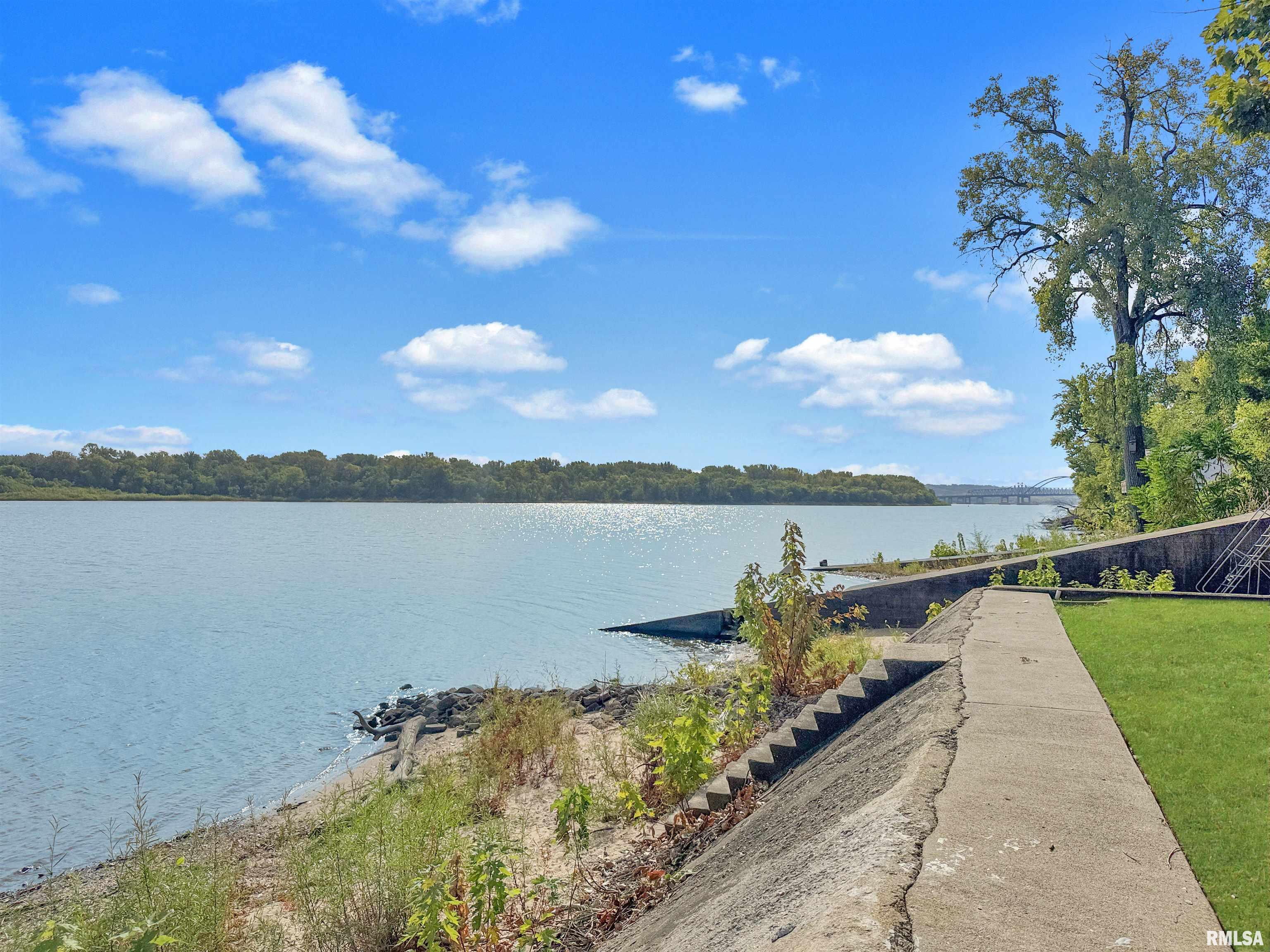 4218 North Galena Road Peoria, IL 61611 - Photo 37 of 62