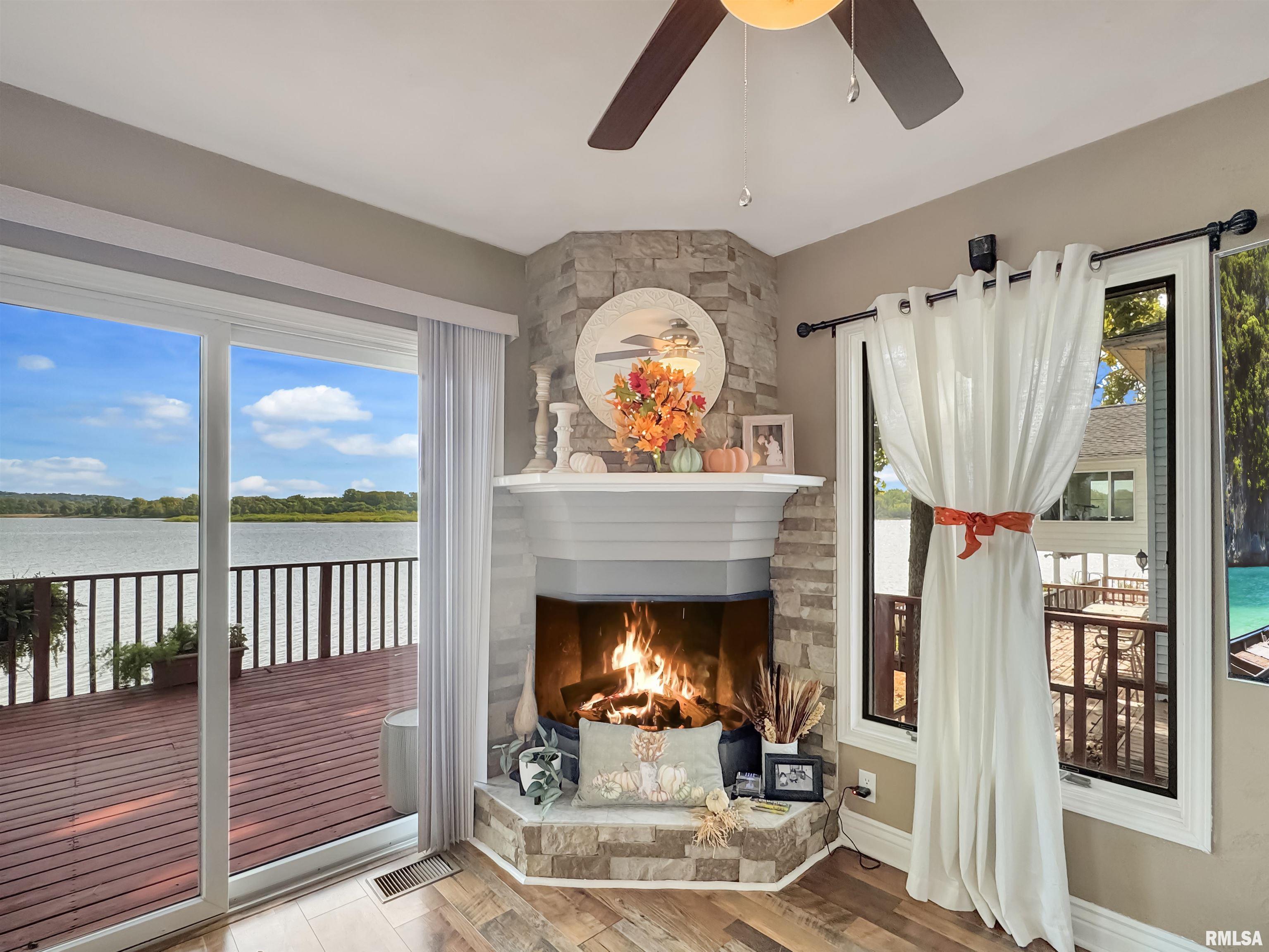 4218 North Galena Road Peoria, IL 61611 - Photo 6 of 62