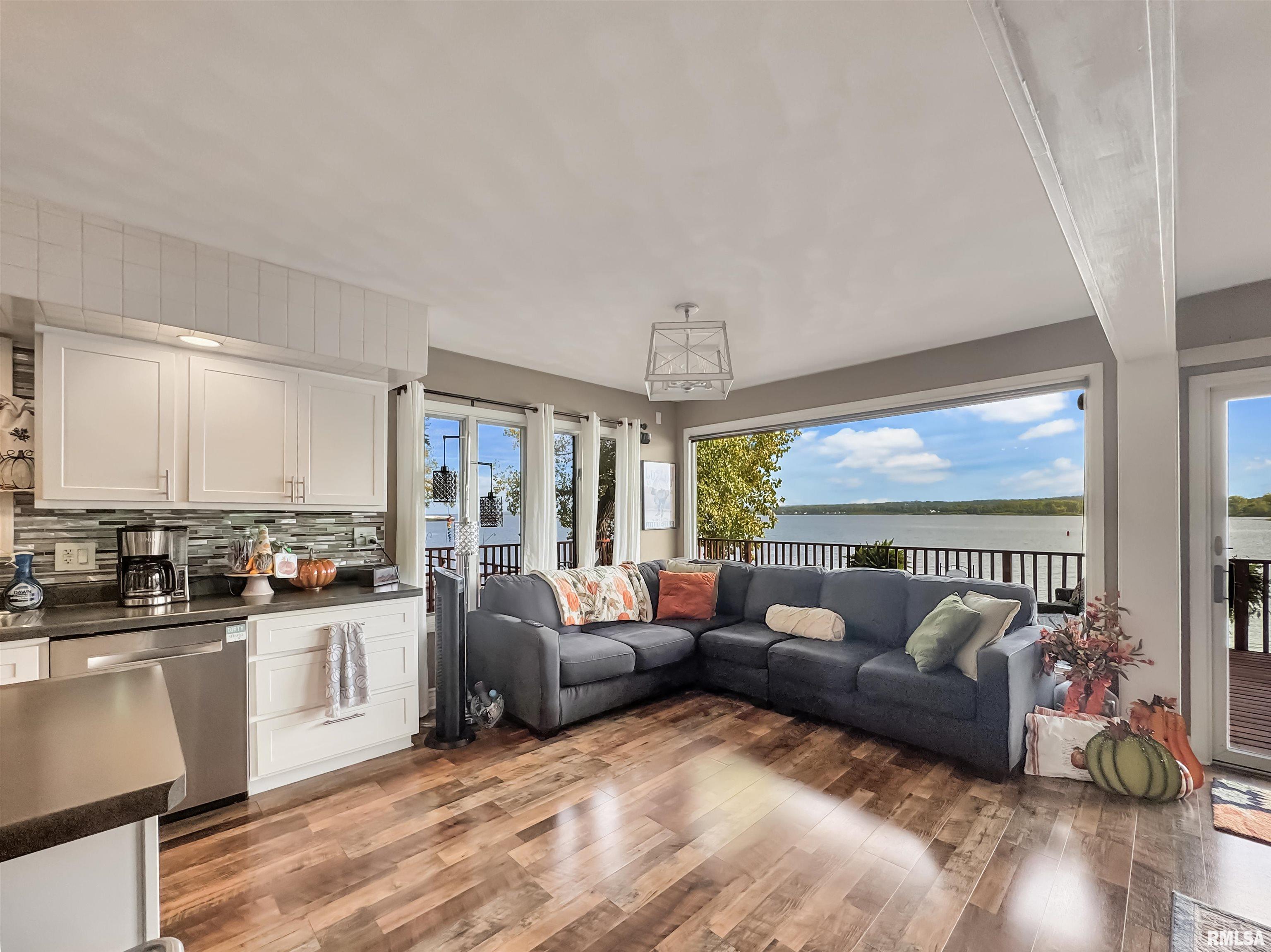 4218 North Galena Road Peoria, IL 61611 - Photo 7 of 62