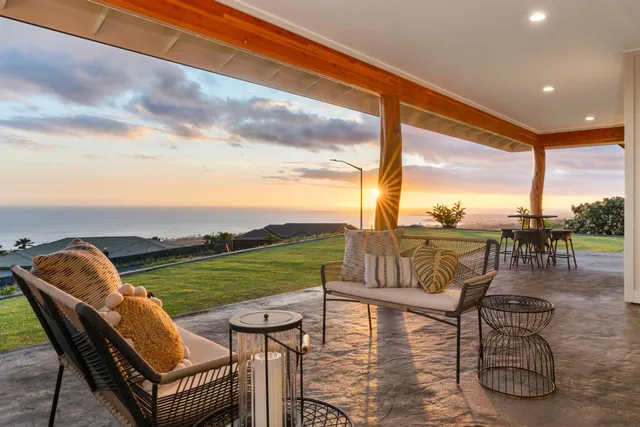 front view of house with a yard