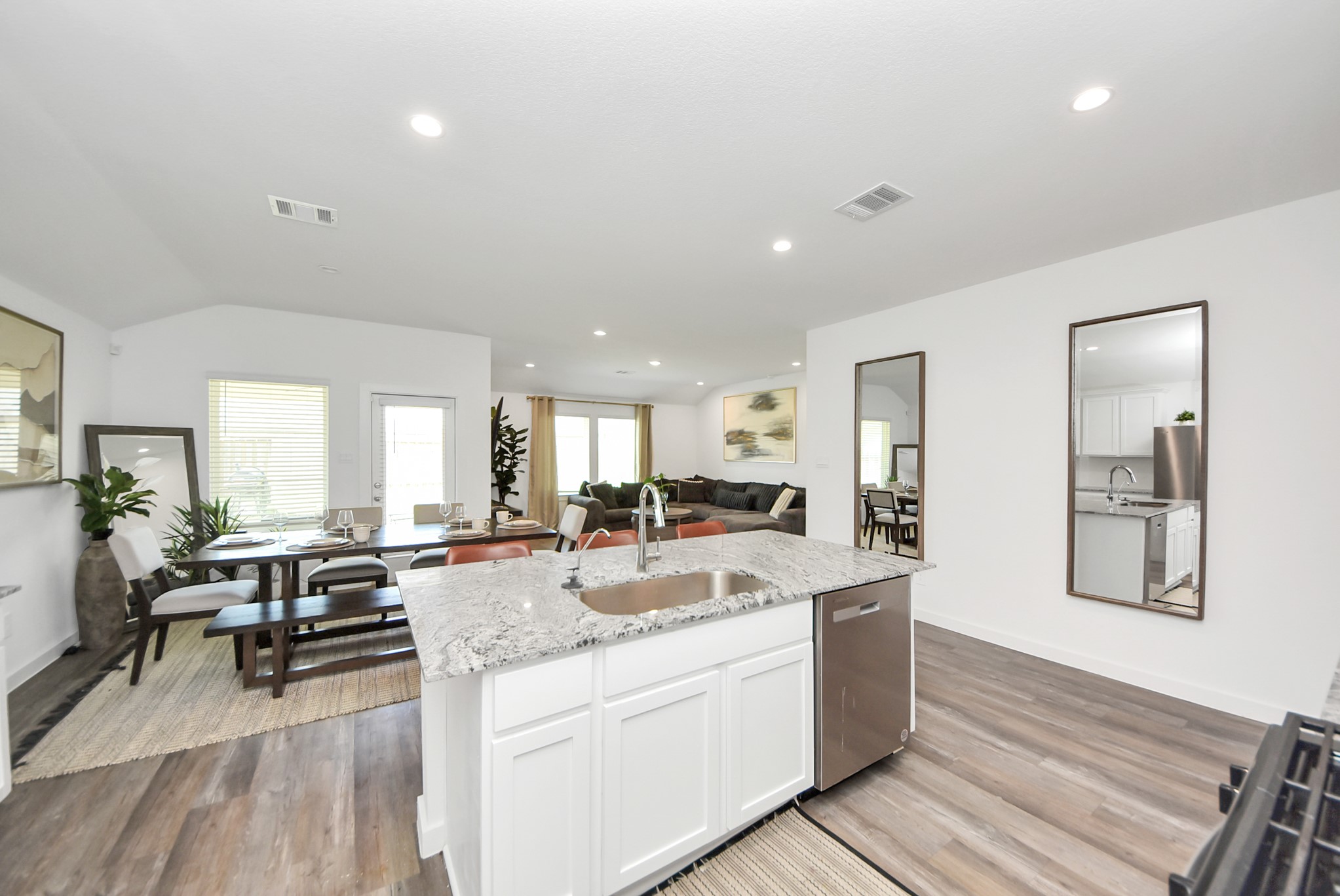 1122 Desert Willow Drive Rosharon, TX 77583 - Photo 6 of 32