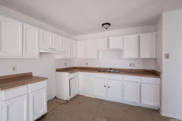 $145,000 | 1326 Bayou Drive, San Antonio, TX 78245