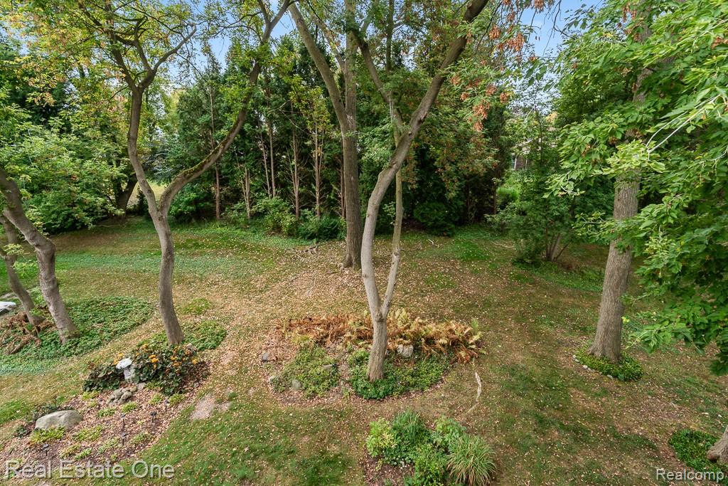 1665 Huntington Park, Unit E Rochester, MI 48309 - Photo 27 of 40