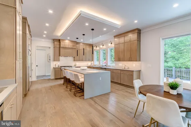 $2,599,888 | 506 Kingsley Road Southwest, Vienna, VA 22180