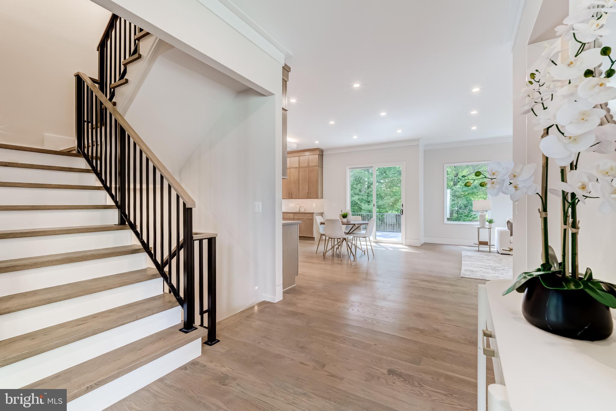 506 Kingsley Road Southwest Vienna, VA 22180 - Photo 24 of 150