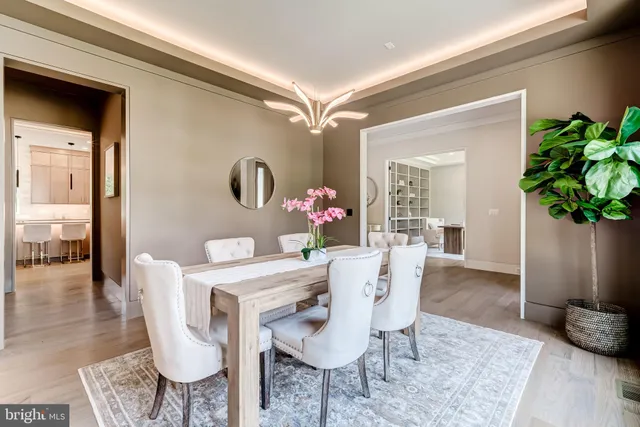 $2,599,888 | 506 Kingsley Road Southwest, Vienna, VA 22180