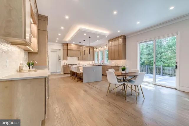 $2,599,888 | 506 Kingsley Road Southwest, Vienna, VA 22180