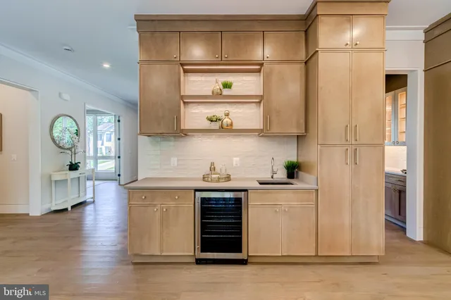 $2,599,888 | 506 Kingsley Road Southwest, Vienna, VA 22180