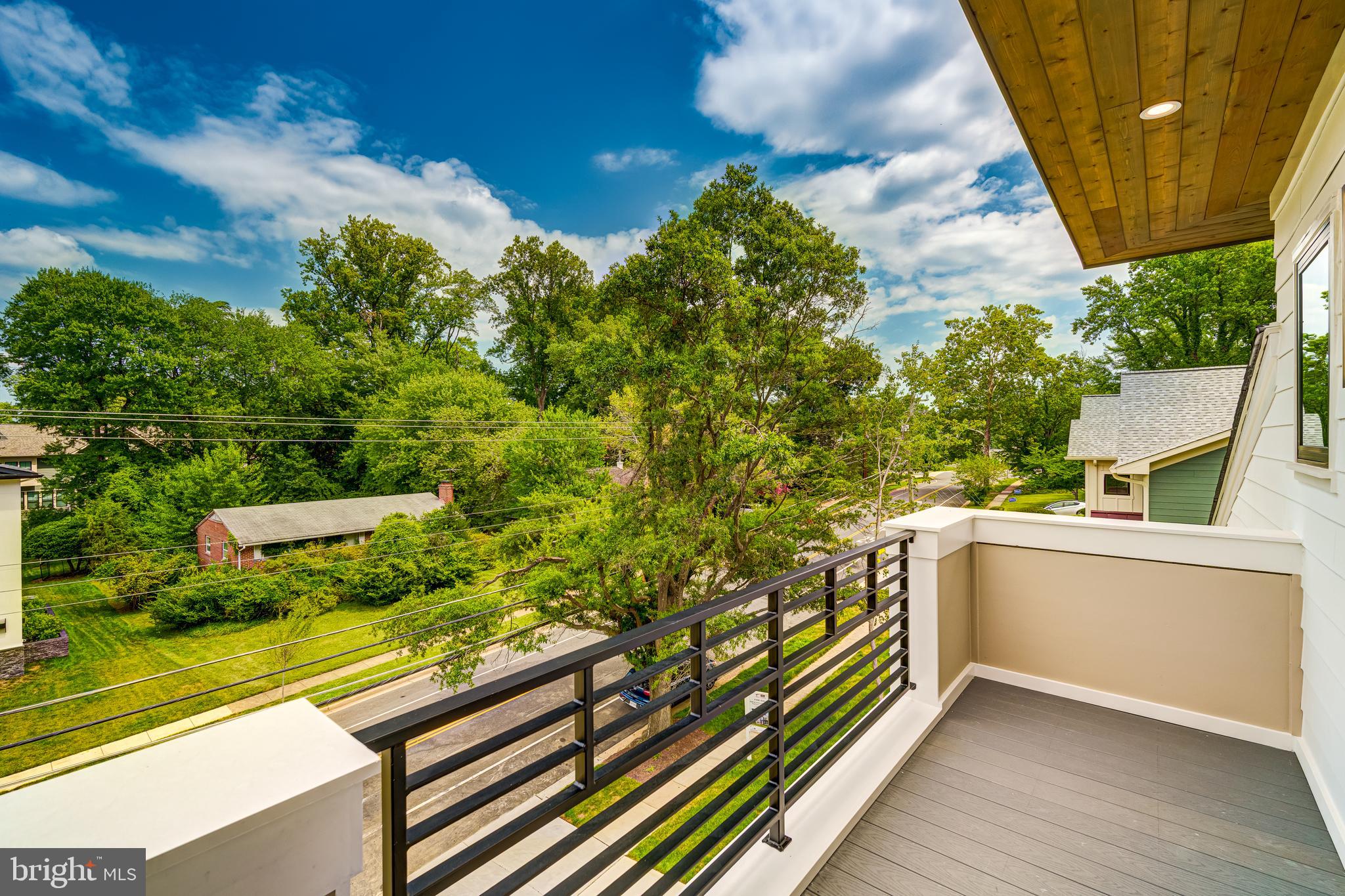 506 Kingsley Road Southwest Vienna, VA 22180 - Photo 7 of 150