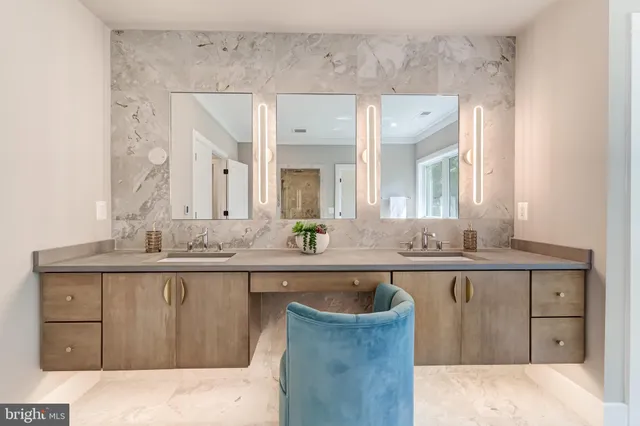 $2,599,888 | 506 Kingsley Road Southwest, Vienna, VA 22180