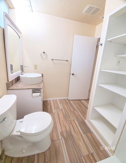 2025 West Ridgecrest Boulevard Ridgecrest, CA 93555 - Photo 12 of 33