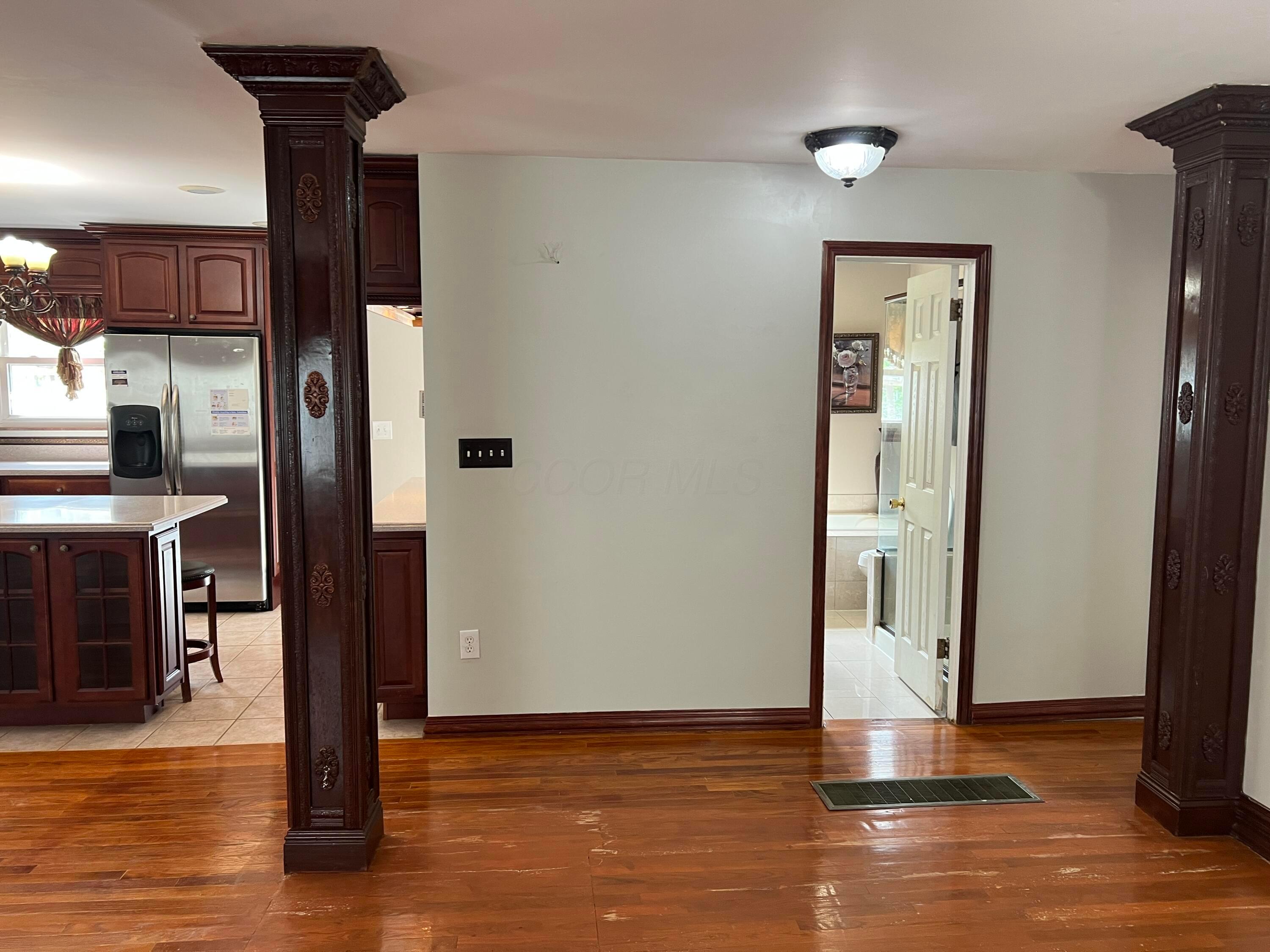 3225 Whitehead Road Columbus, OH 43204 - Photo 11 of 28