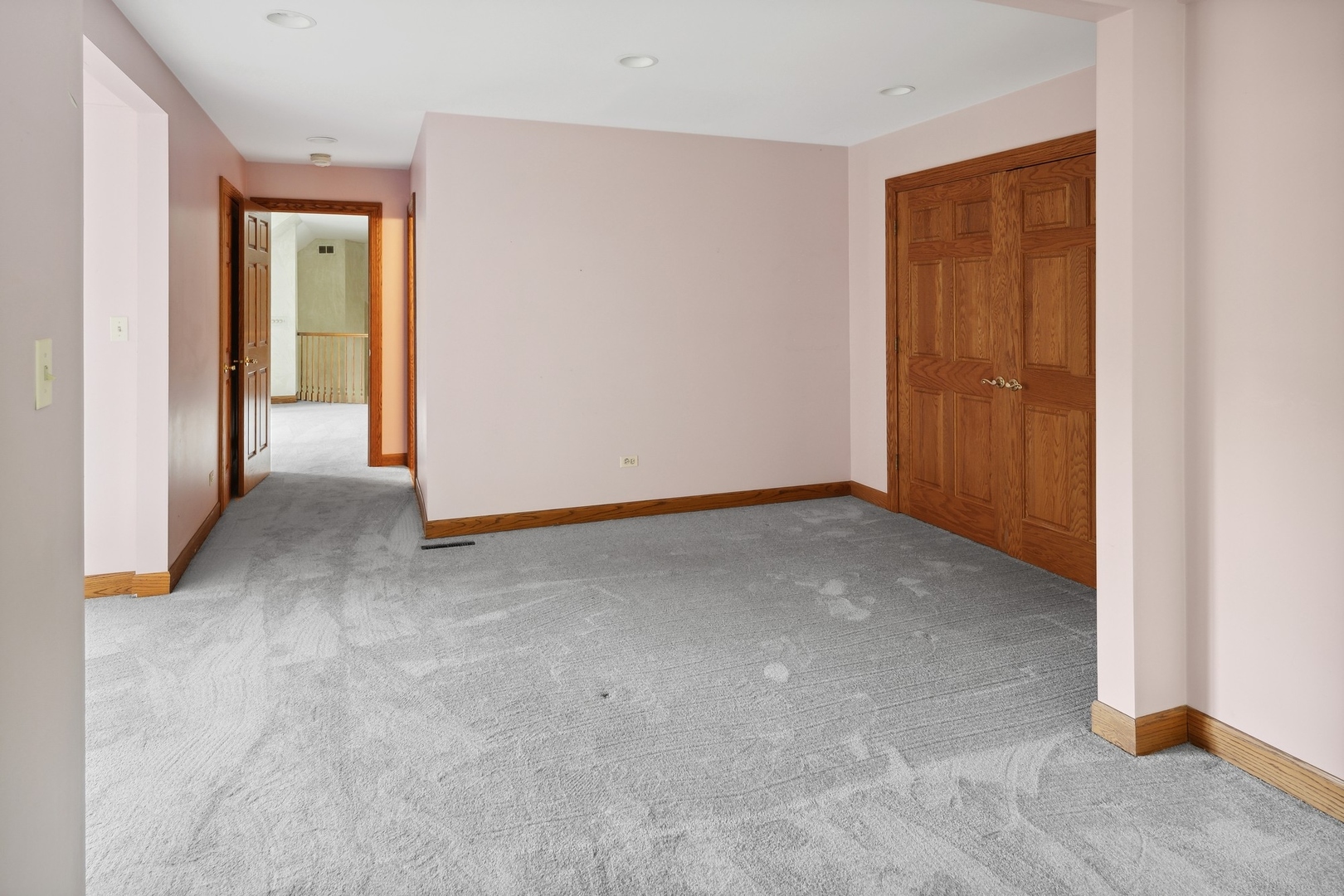 989 South Ridge Road Lake Forest, IL 60045 - Photo 29 of 36 an empty room with windows