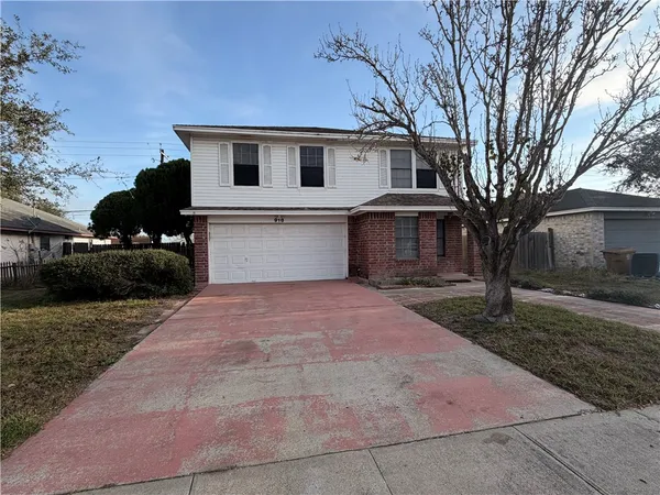 $1,950 | 918 St Bernard Street, Corpus Christi, TX 78418