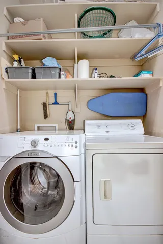 $2,000 | 2553 North Raven, Mesa, AZ 85207