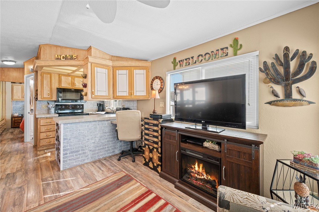 2000 Ramar Road, Unit 673 Bullhead City, AZ 86442 - Photo 24 of 66 Kitchen