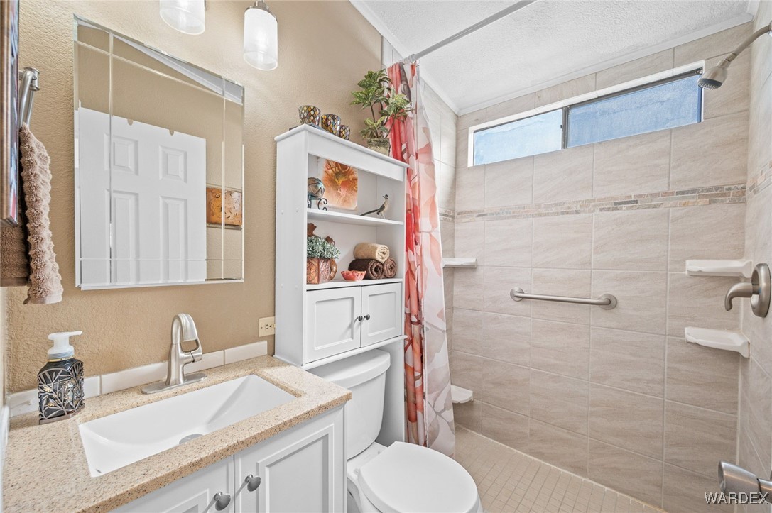2000 Ramar Road, Unit 673 Bullhead City, AZ 86442 - Photo 33 of 66 Bathroom