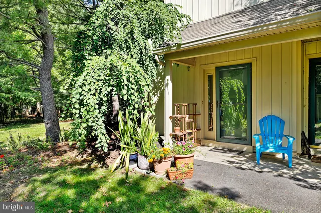 $334,000 | 171 Woodlake Drive, Marlton, NJ 08053