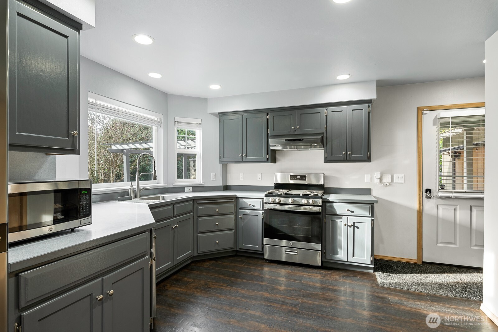 5384 Cameron Road Freeland, WA 98249 - Photo 11 of 38