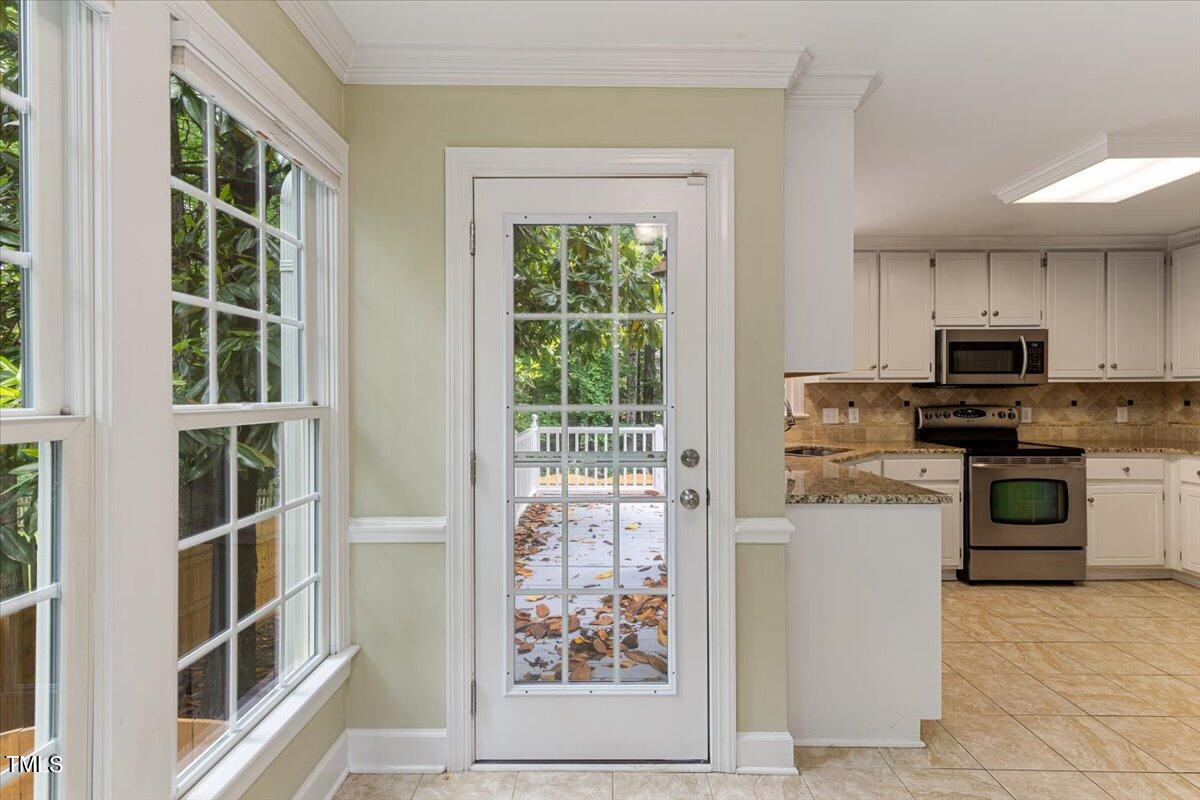 2408 Dahlgreen Road Raleigh, NC 27615 - Photo 13 of 61 Breakfast Area