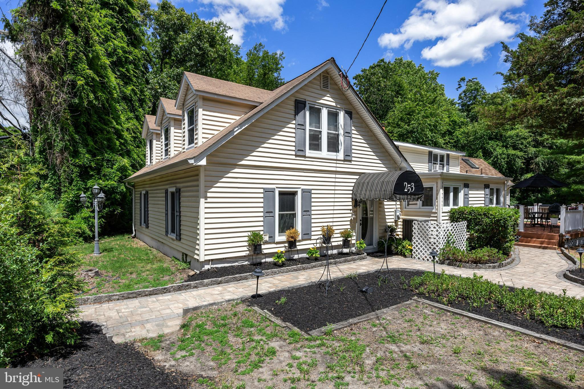 253 Hopewell Road Medford, NJ 08055 - Photo 2 of 54