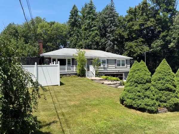 $524,900 | 3 Lincoln Drive, Bow, NH 03304
