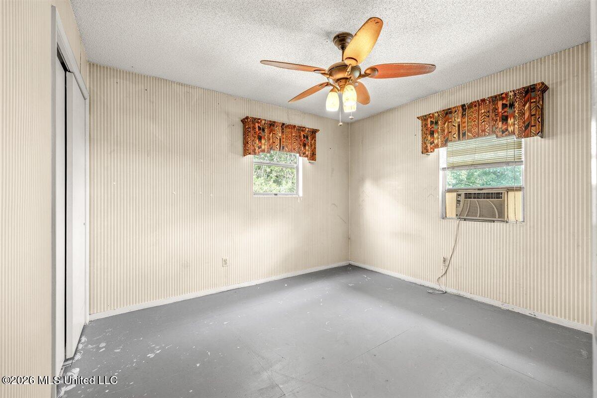 207 Forest Hill Road Byhalia, MS 38611 - Photo 31 of 39 28-R5C_5491