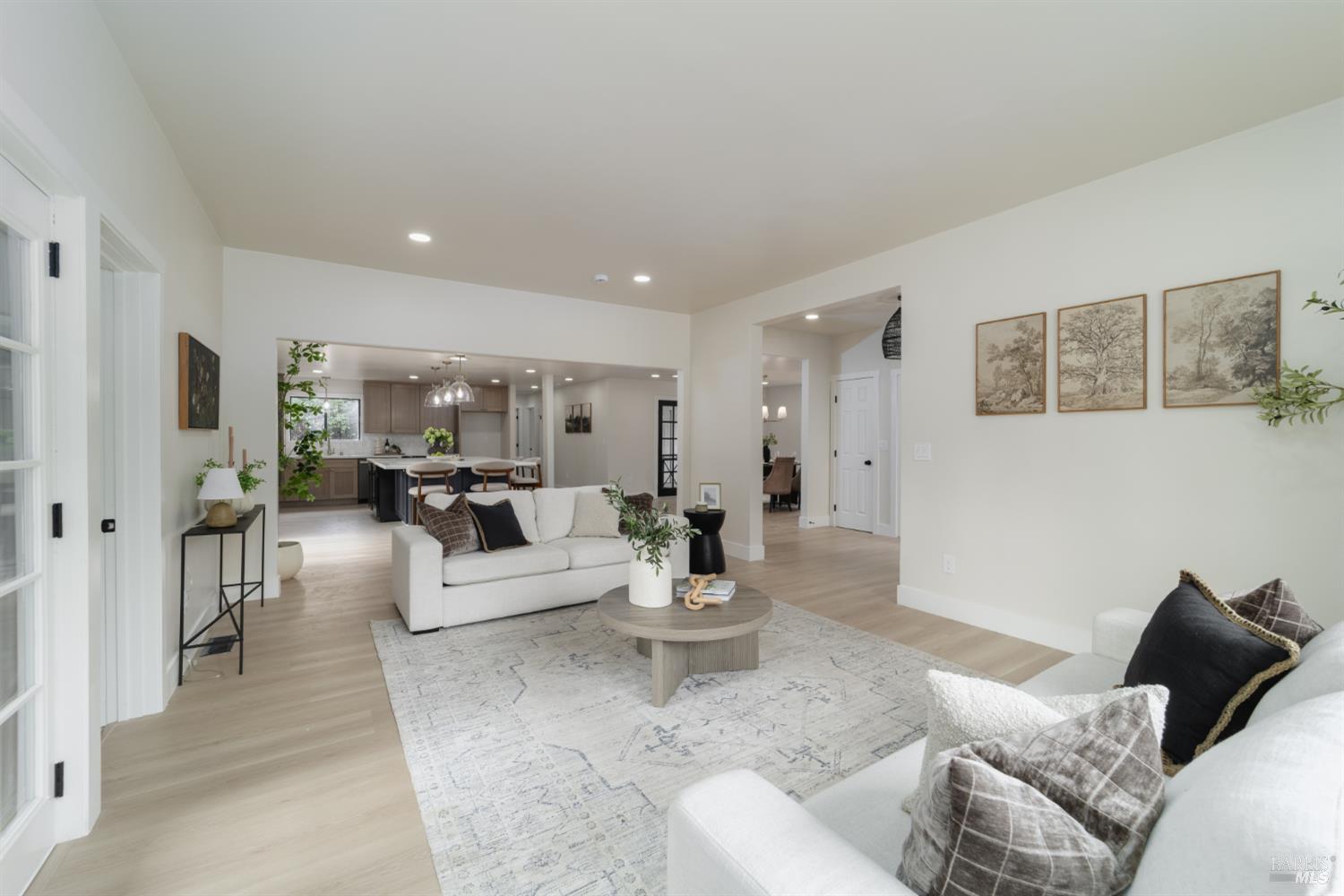 8061 Elphick Road Sebastopol, CA 95472 - Photo 9 of 52 Gallery Image 9