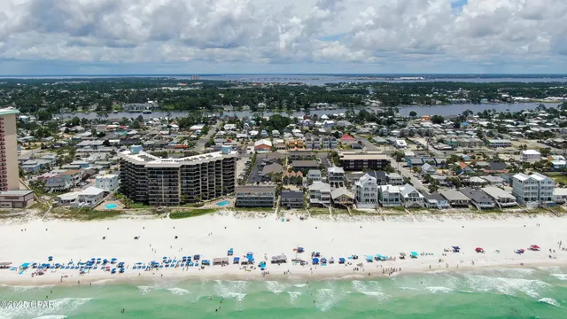 $265,000 | 6829 Thomas Drive, Unit 301, Panama City, FL 32408