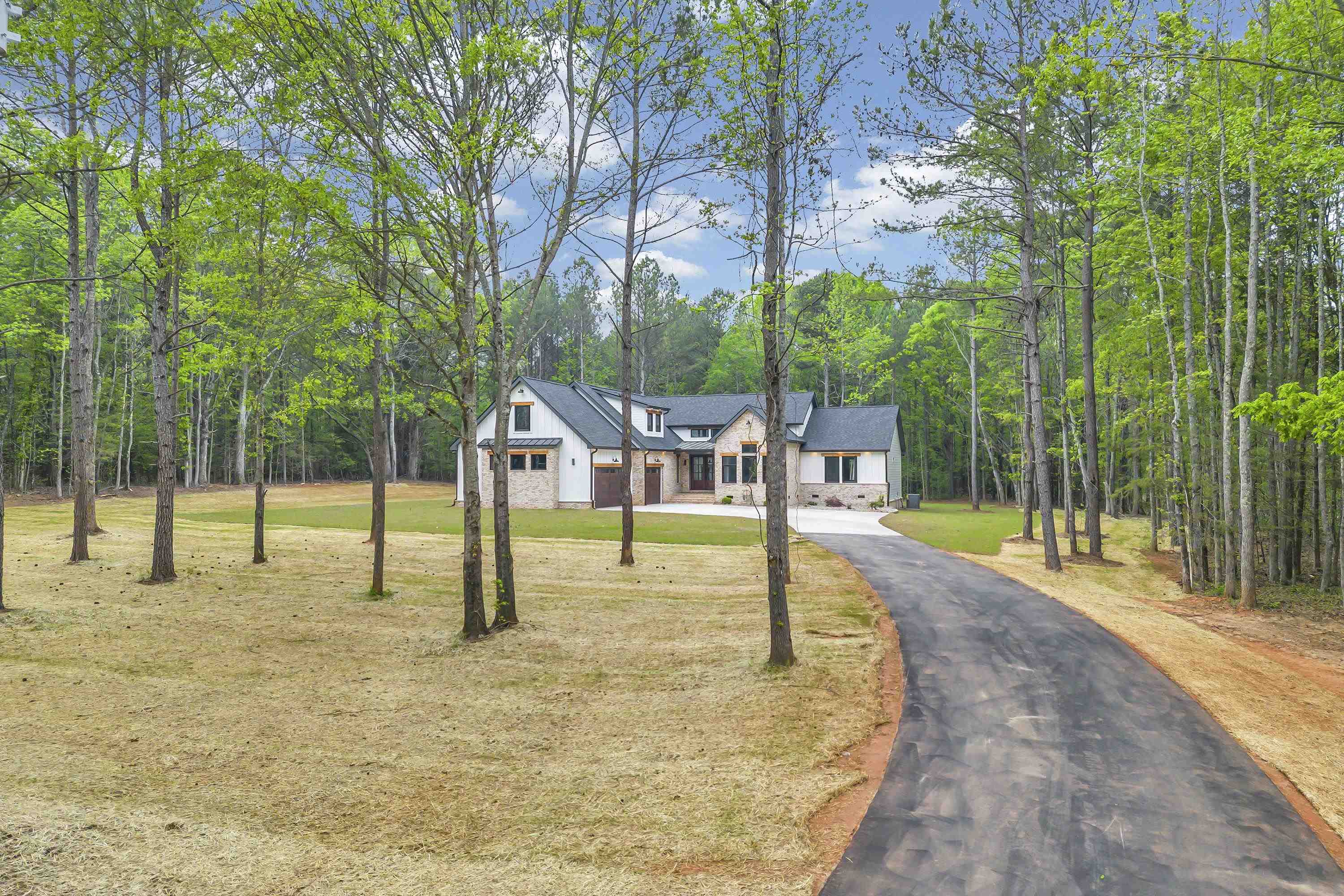 1820 Stewart Road Woodruff, SC 29388 - Photo 2 of 31 Gallery Image 2