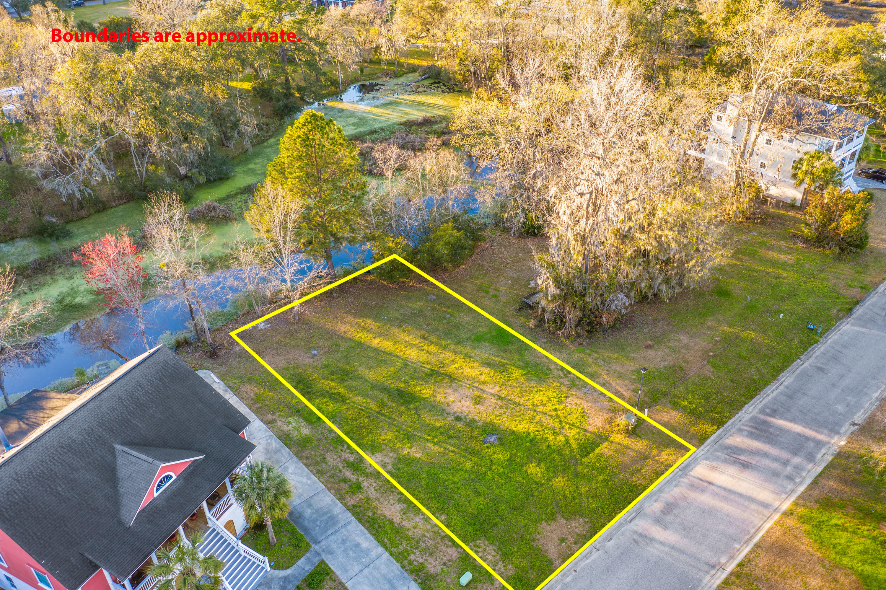 8 Jacob's Point Boulevard Ravenel, SC 29470 - Photo 2 of 20 2