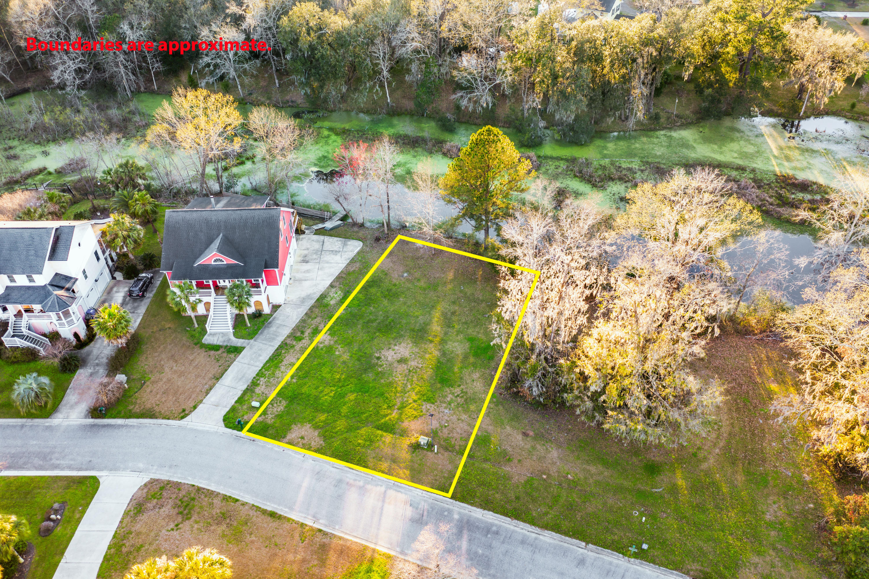 8 Jacob's Point Boulevard Ravenel, SC 29470 - Photo 3 of 20 4