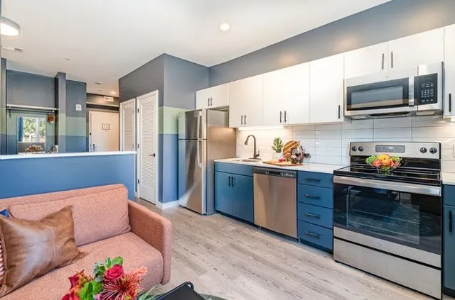 $399,900 | 50 Music Square West, Unit 219, Nashville, TN 37203