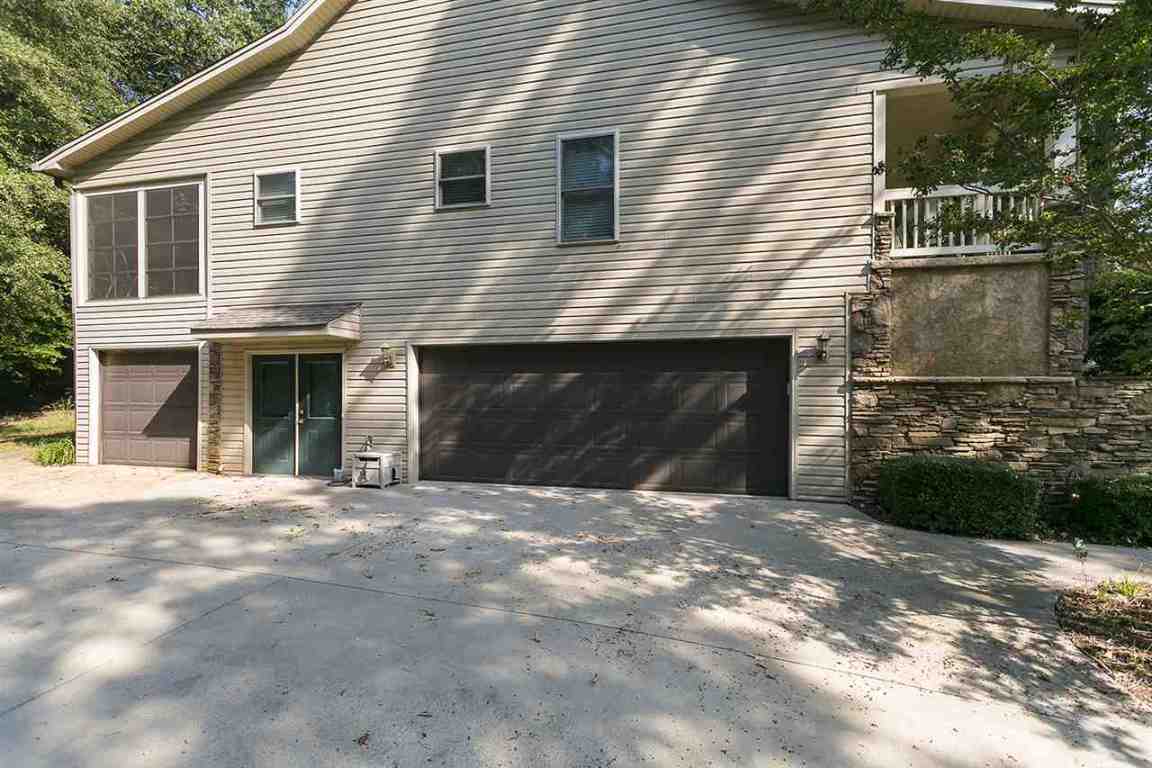 220 Riverlake Road Fair Play, SC 29643 - Photo 6 of 35 Gallery Image 6