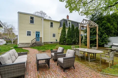 $1,275,000 | 89 Pond Street, Natick, MA 01760
