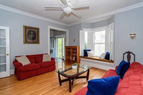 $1,275,000 | 89 Pond Street, Natick, MA 01760